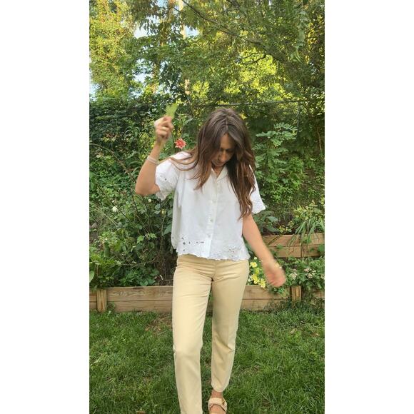 VINTAGE EMBROIDERED BUTTON-DOWN BLOUSE — WHITE - Picture 6 of 9